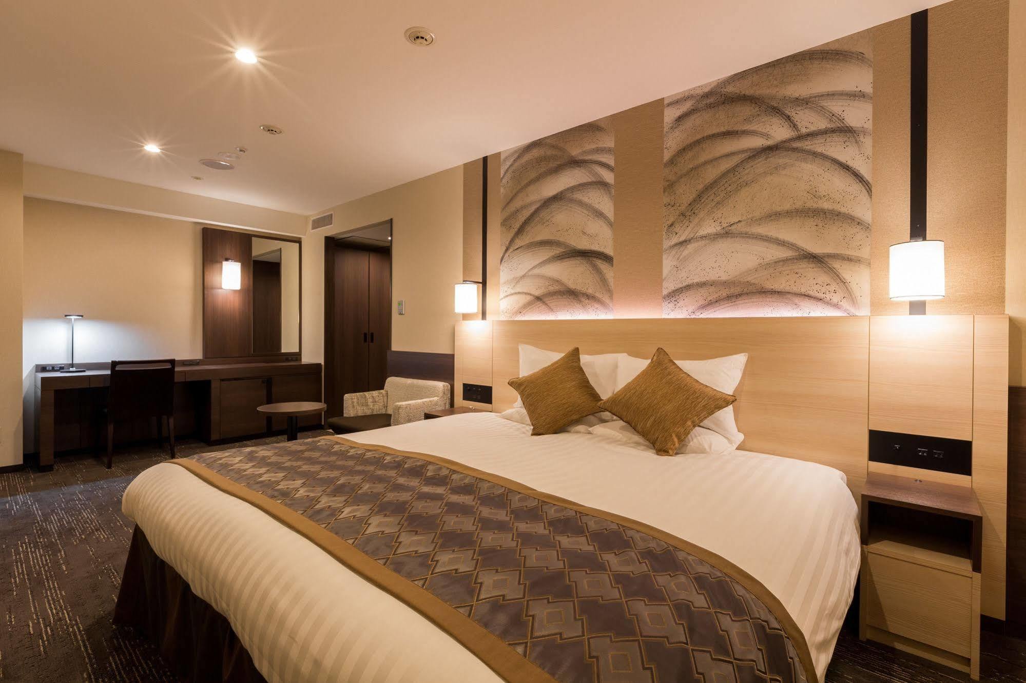 Excel Tokyu 4*